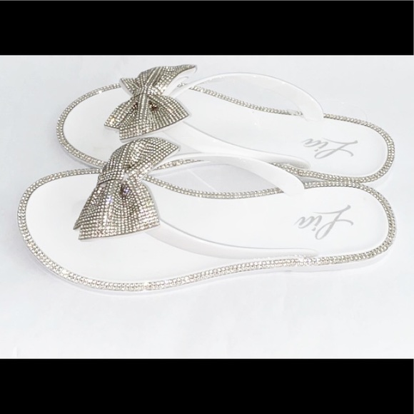 White Rhinestone studded bow sandal (New) - Picture 2 of 3